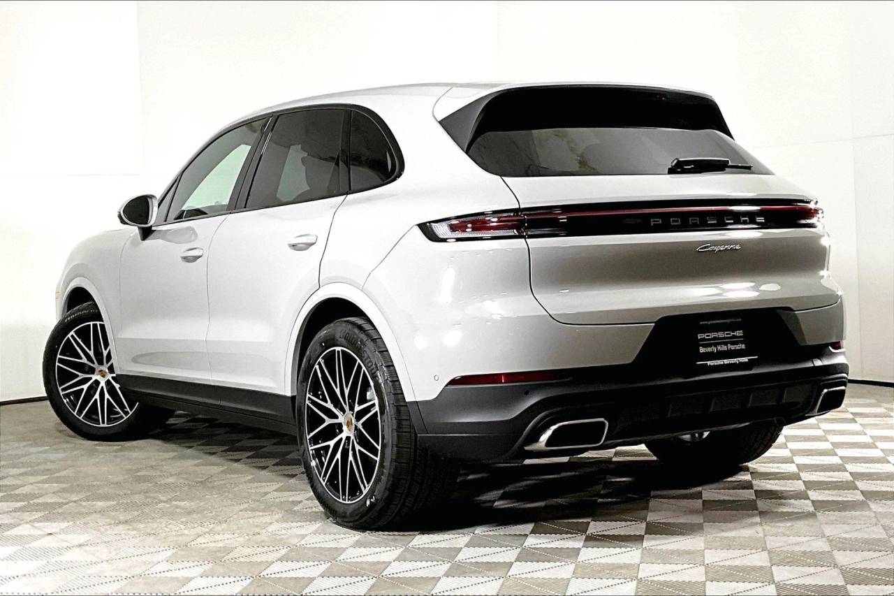 2025 Porsche Cayenne Base