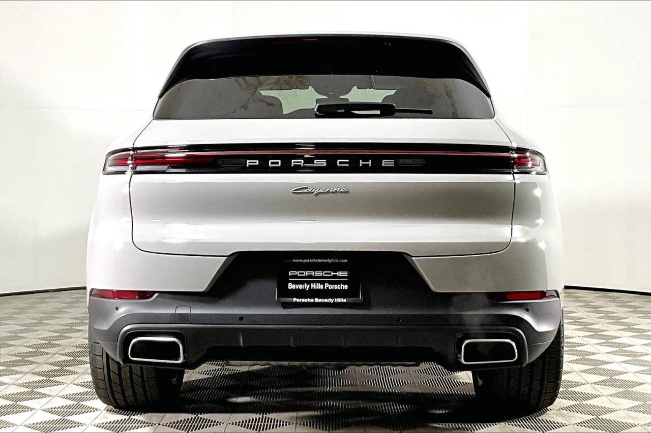 2025 Porsche Cayenne Base