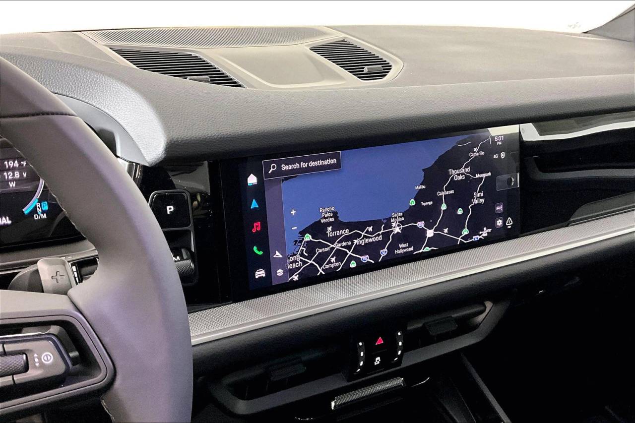 2025 Porsche Cayenne Base