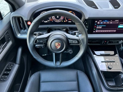 2025 Porsche Cayenne AWD