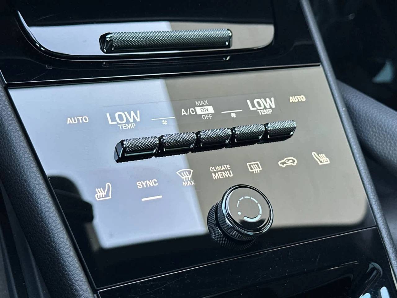 2025 Porsche Cayenne AWD