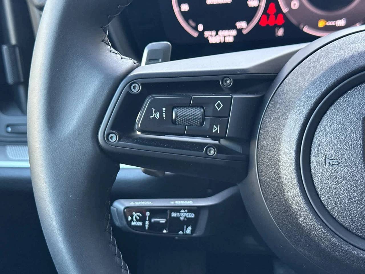 2025 Porsche Cayenne AWD