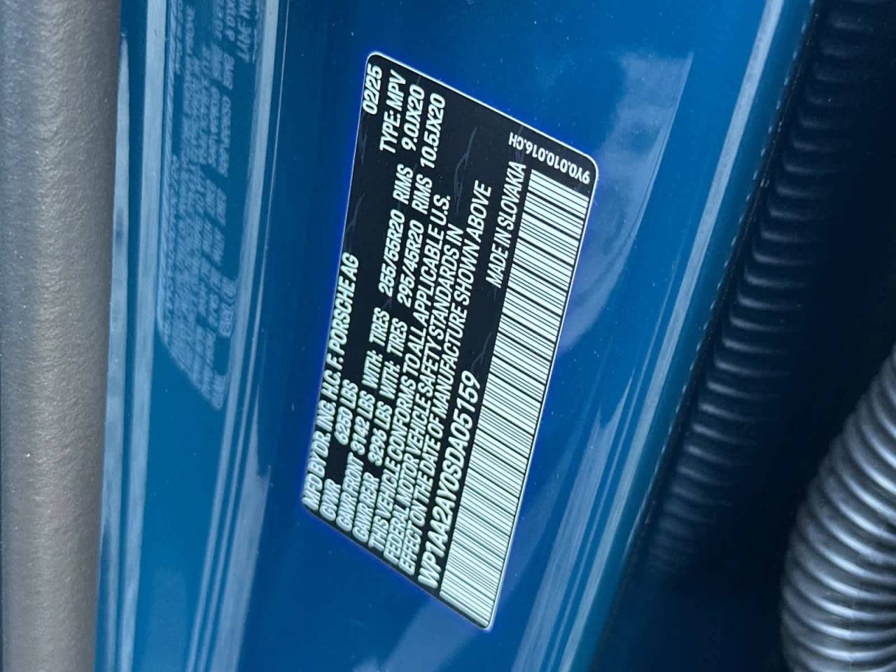 2025 Porsche Cayenne AWD