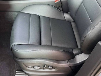 2025 Porsche Cayenne AWD