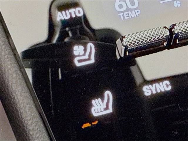 2025 Porsche Cayenne AWD