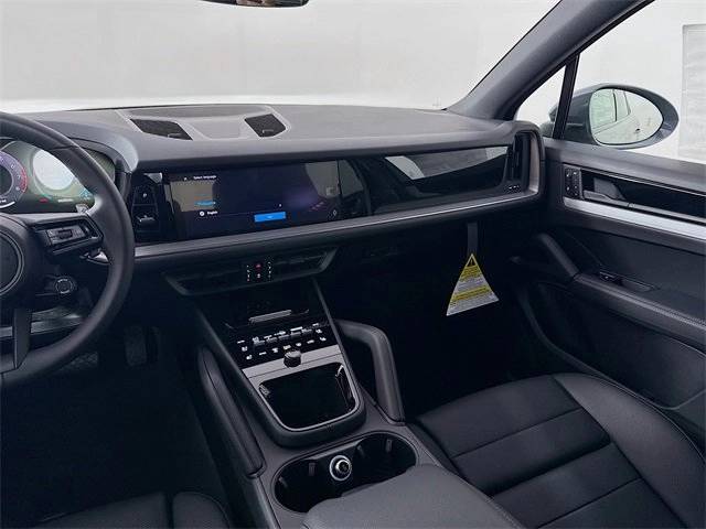 2025 Porsche Cayenne AWD