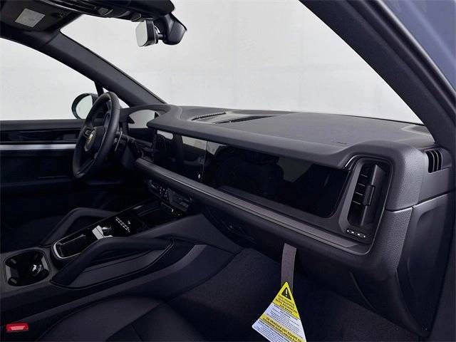 2025 Porsche Cayenne AWD