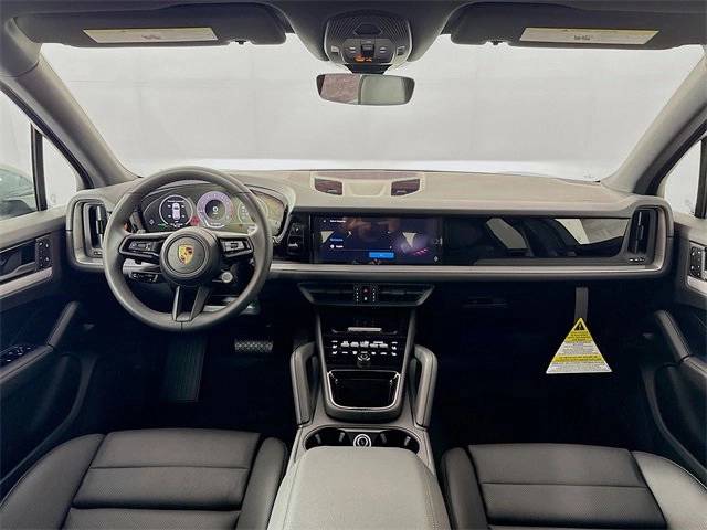 2025 Porsche Cayenne AWD