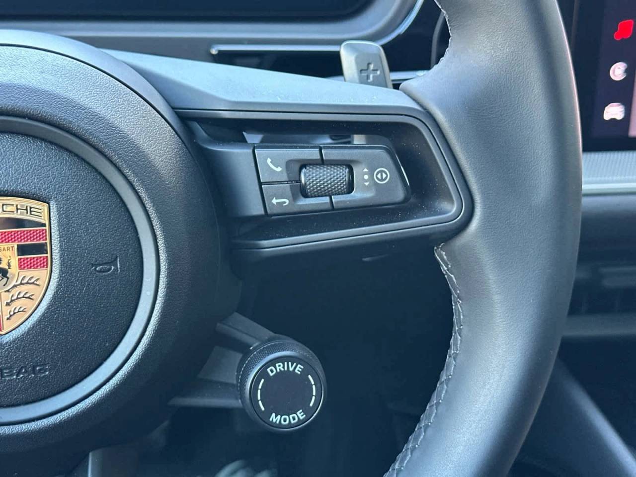 2025 Porsche Cayenne Base