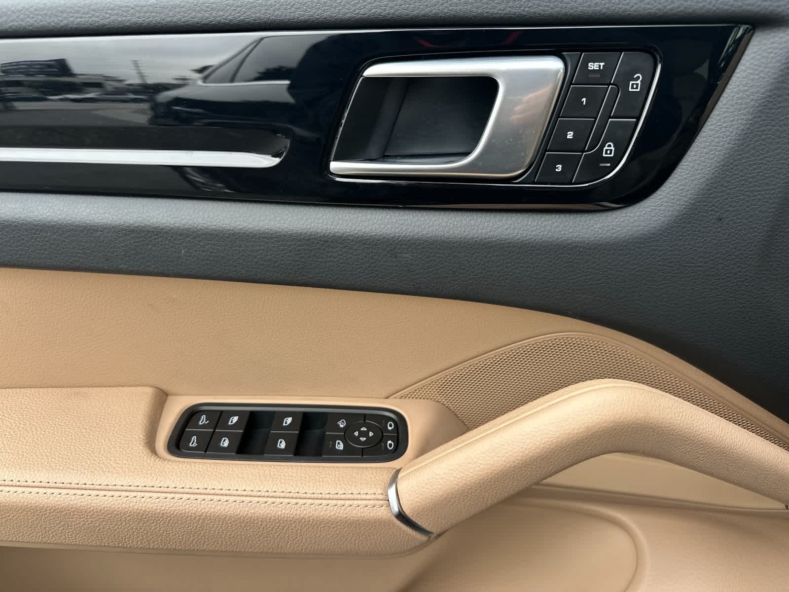 2023 Porsche Cayenne AWD