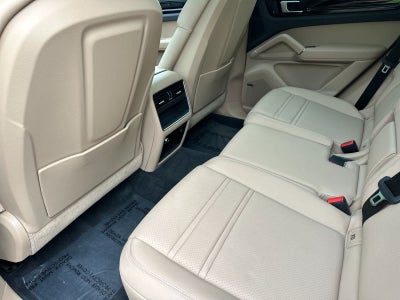 2023 Porsche Cayenne AWD