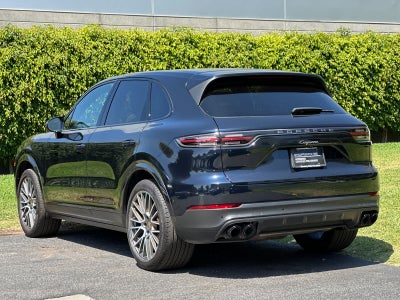 2023 Porsche Cayenne Cayenne Platinum Edition (MY23)