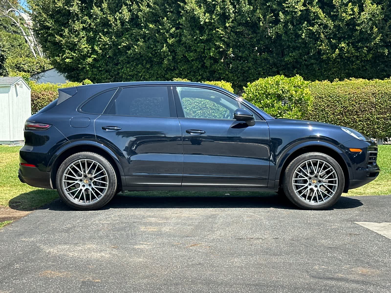 2023 Porsche Cayenne Cayenne Platinum Edition (MY23)