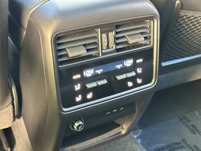 2024 Porsche Cayenne Base