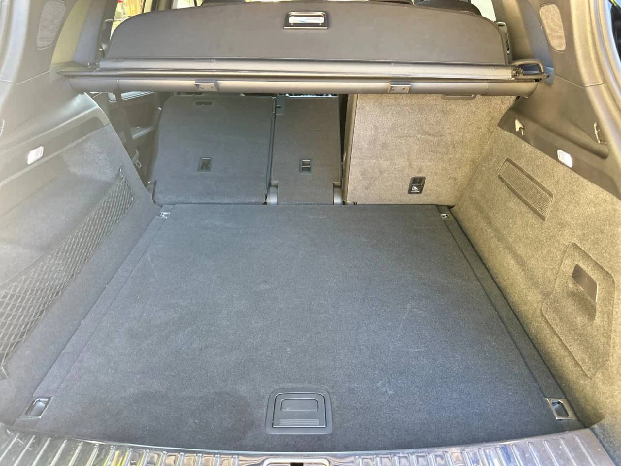 2024 Porsche Cayenne Base