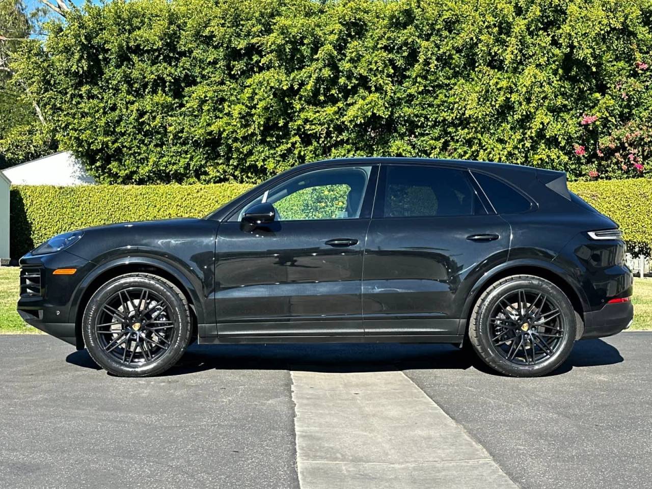 2024 Porsche Cayenne Base
