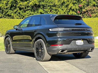 2024 Porsche Cayenne Base
