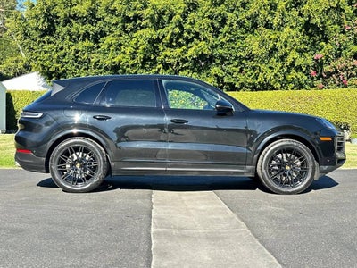 2024 Porsche Cayenne Base