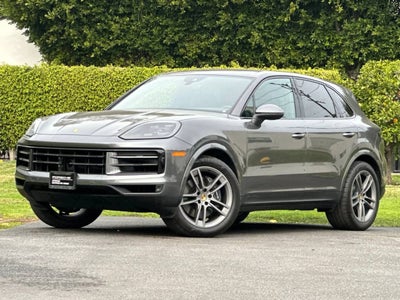 2024 Porsche Cayenne AWD