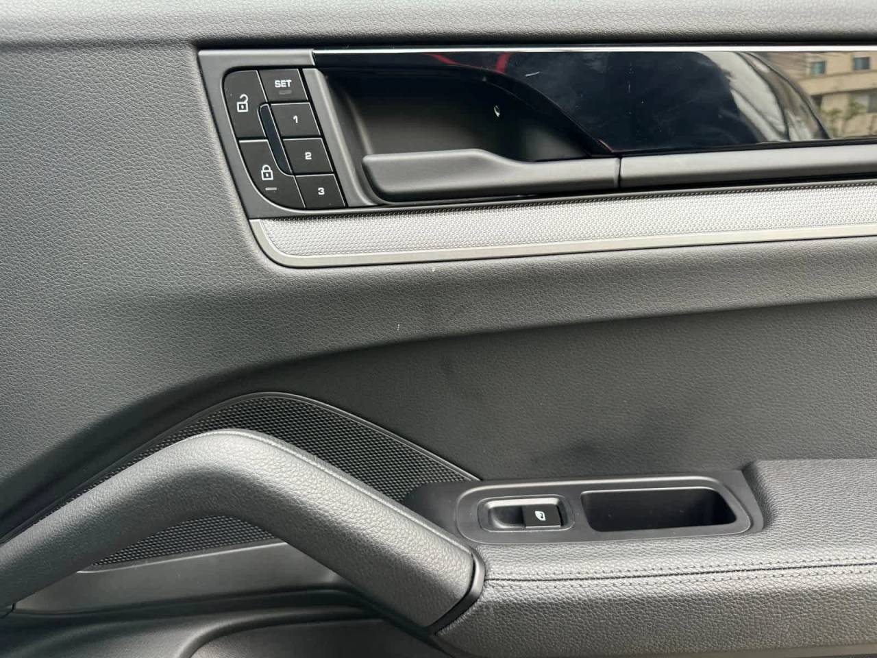 2024 Porsche Cayenne AWD