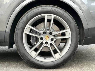2024 Porsche Cayenne AWD