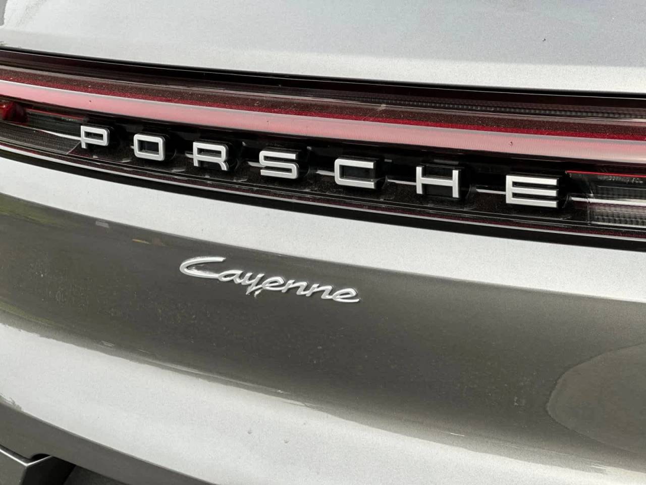 2024 Porsche Cayenne AWD