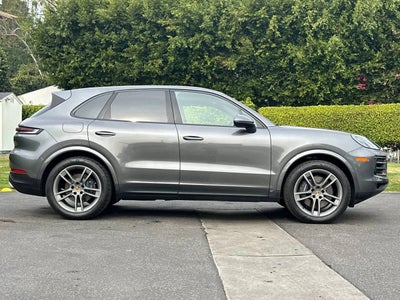 2024 Porsche Cayenne AWD