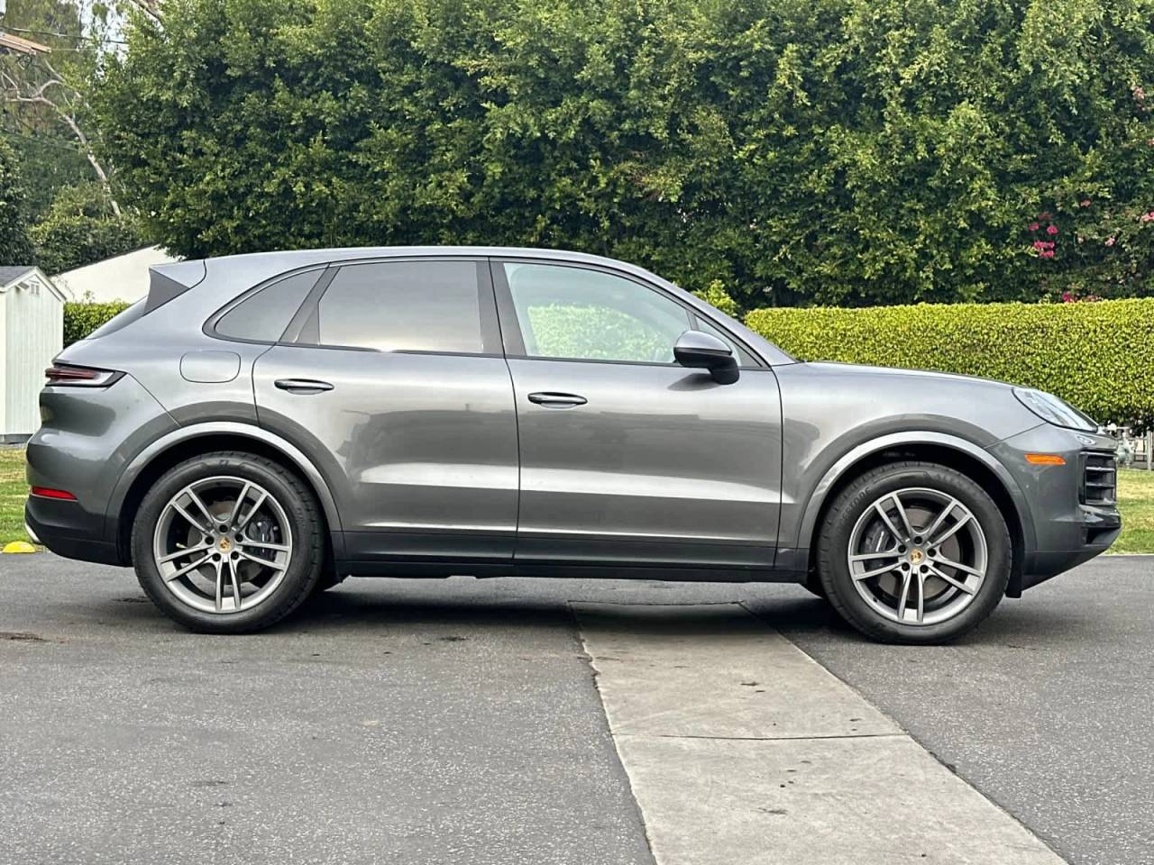 2024 Porsche Cayenne AWD