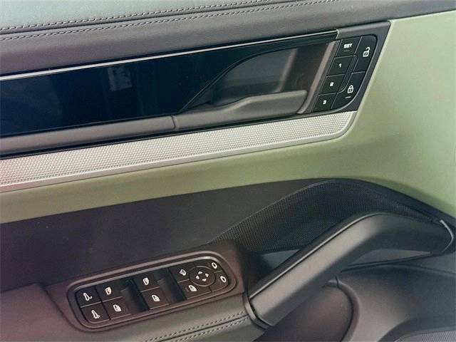 2025 Porsche Cayenne Base