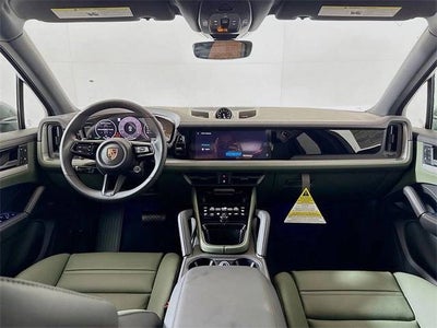 2025 Porsche Cayenne Base