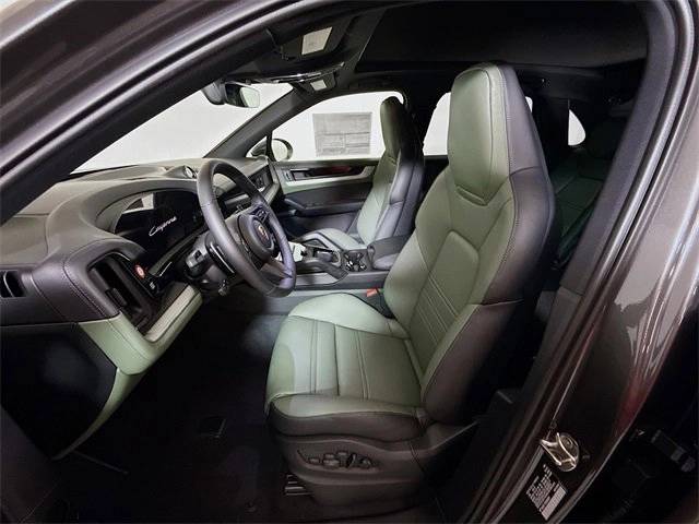 2025 Porsche Cayenne Base