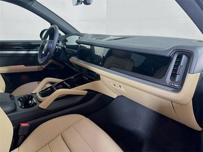 2025 Porsche Cayenne AWD