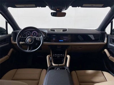 2025 Porsche Cayenne AWD