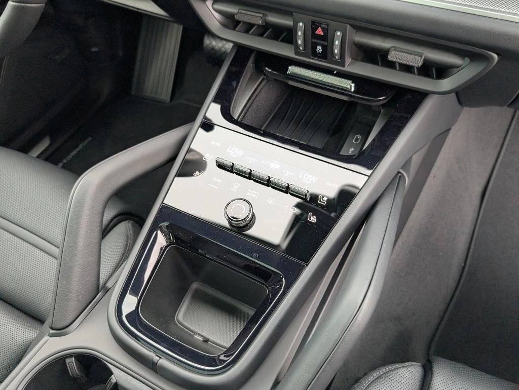 2026 Porsche Cayenne Base