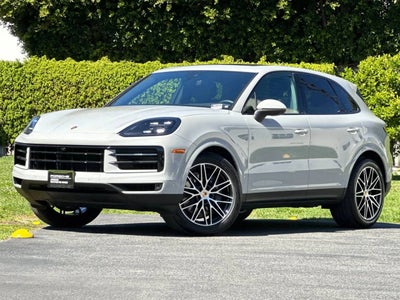 2025 Porsche Cayenne AWD