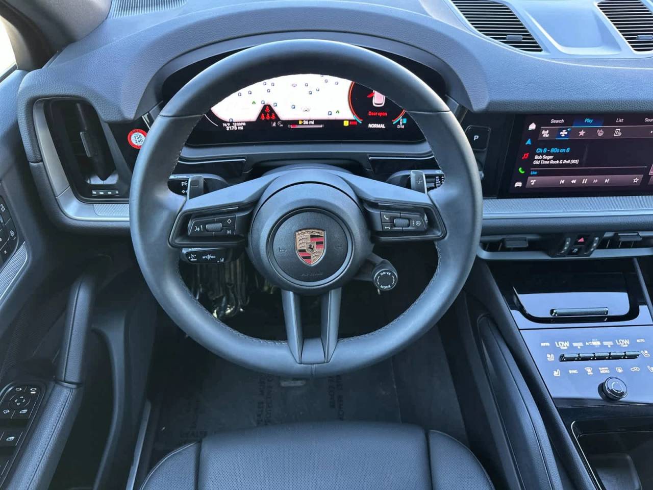 2025 Porsche Cayenne AWD