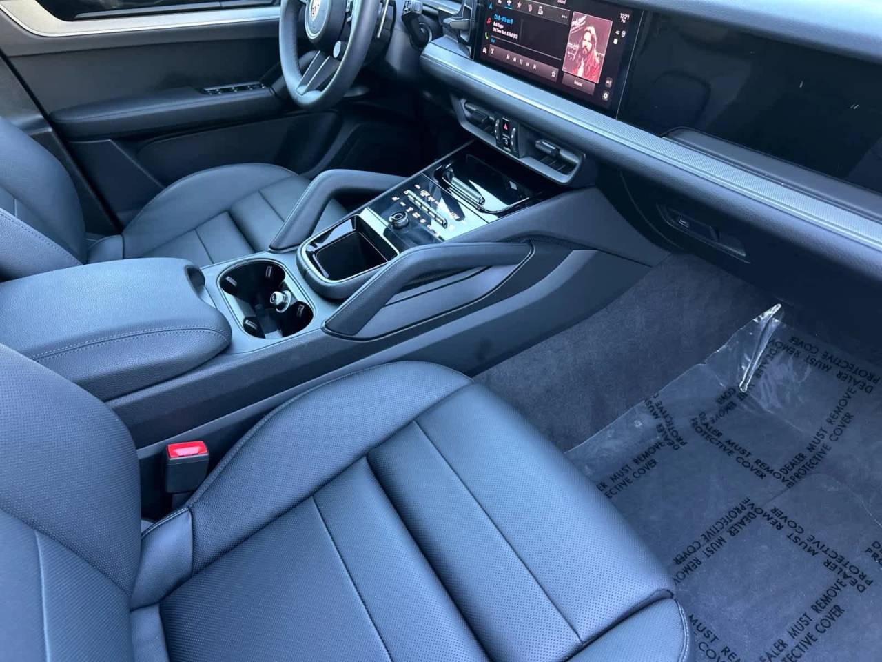 2025 Porsche Cayenne AWD