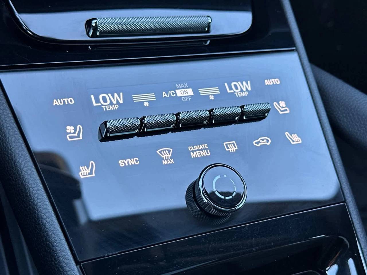 2025 Porsche Cayenne AWD