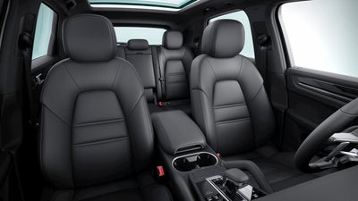 2022 Porsche Cayenne Base