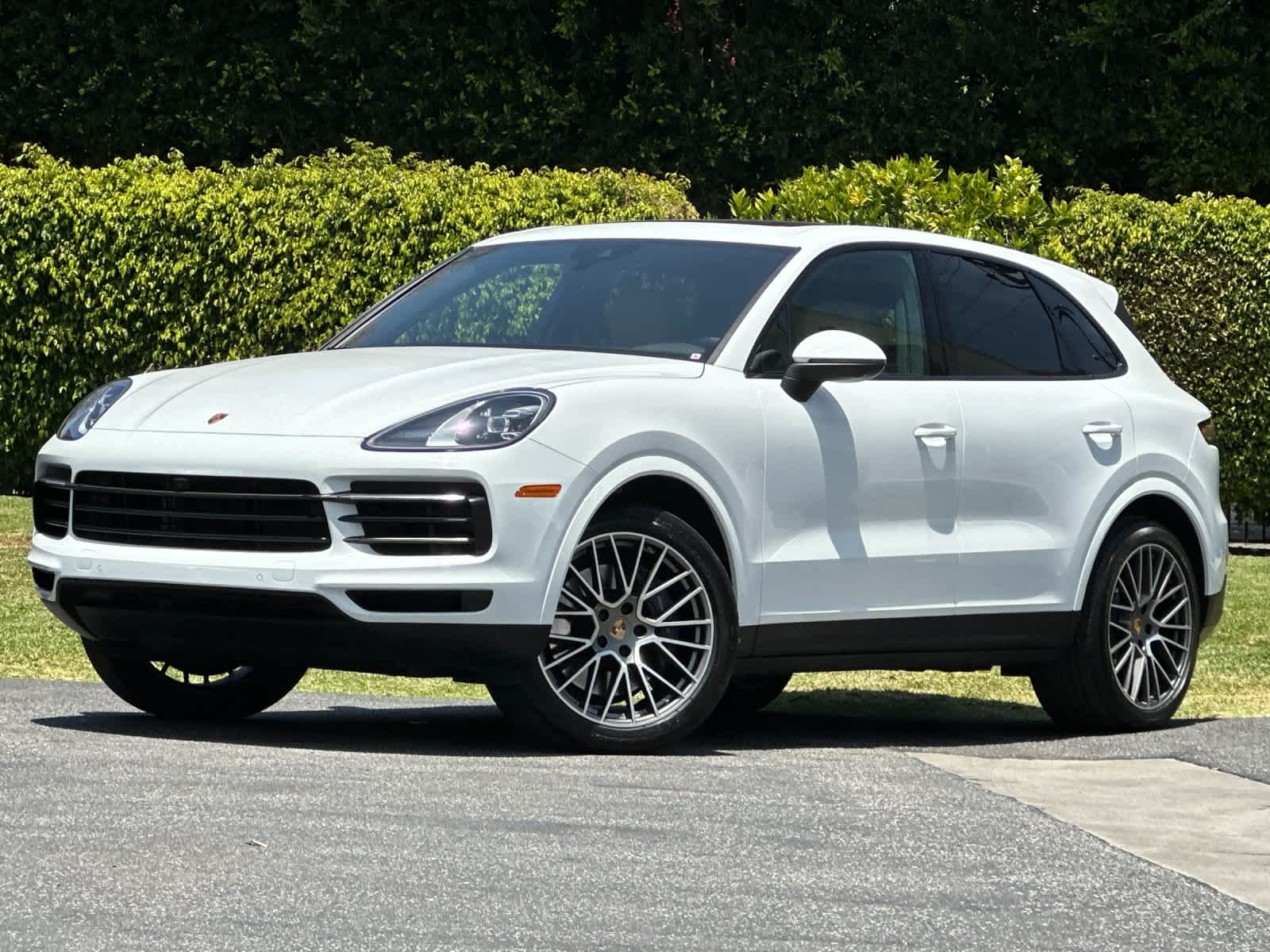 2023 Porsche Cayenne Platinum Edition