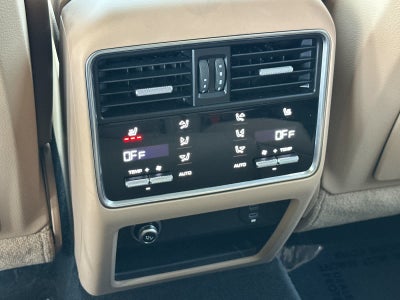 2023 Porsche Cayenne Platinum Edition