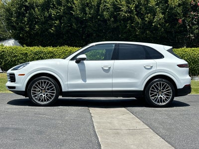 2023 Porsche Cayenne Platinum Edition
