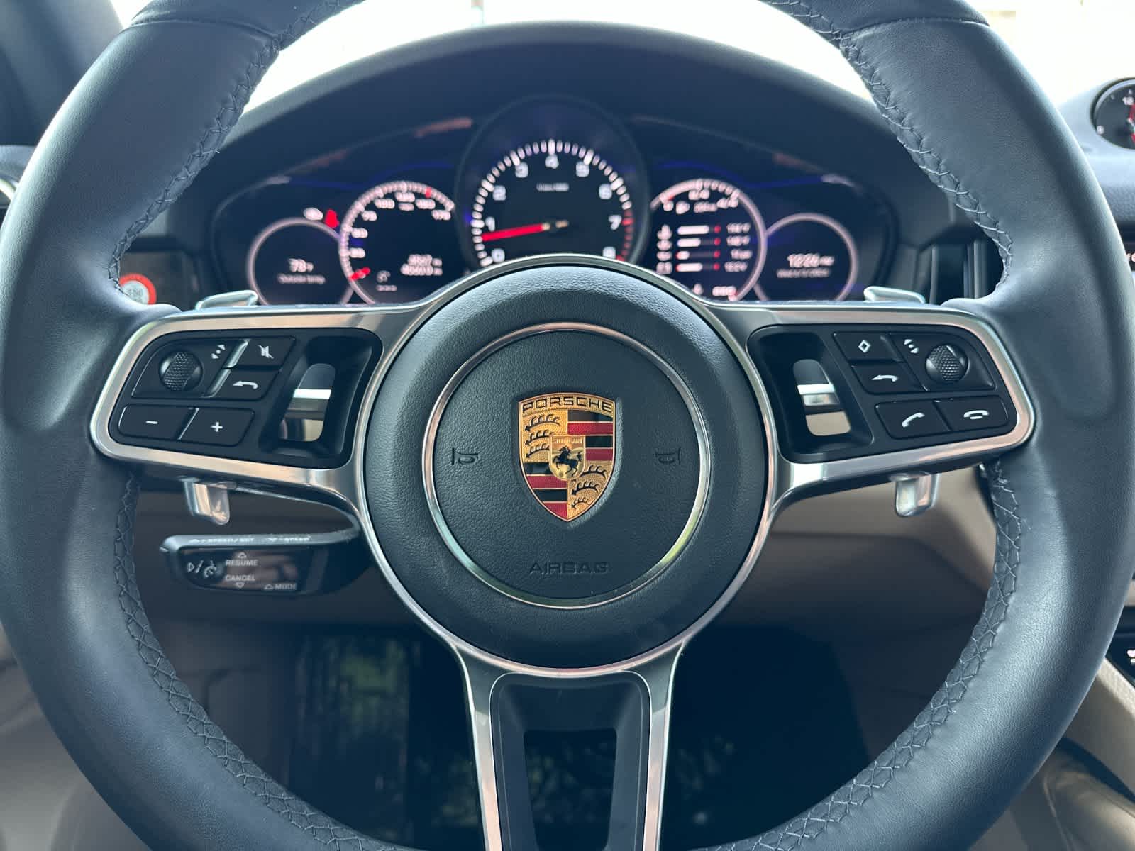 2023 Porsche Cayenne Platinum Edition