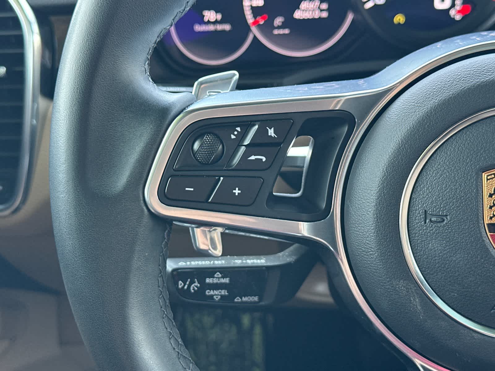 2023 Porsche Cayenne Platinum Edition