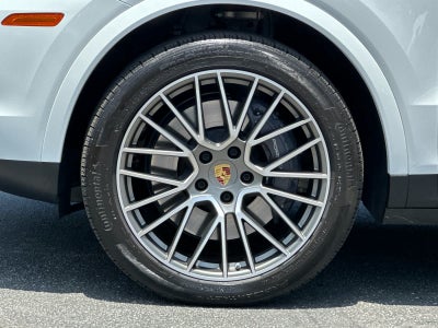 2023 Porsche Cayenne Platinum Edition