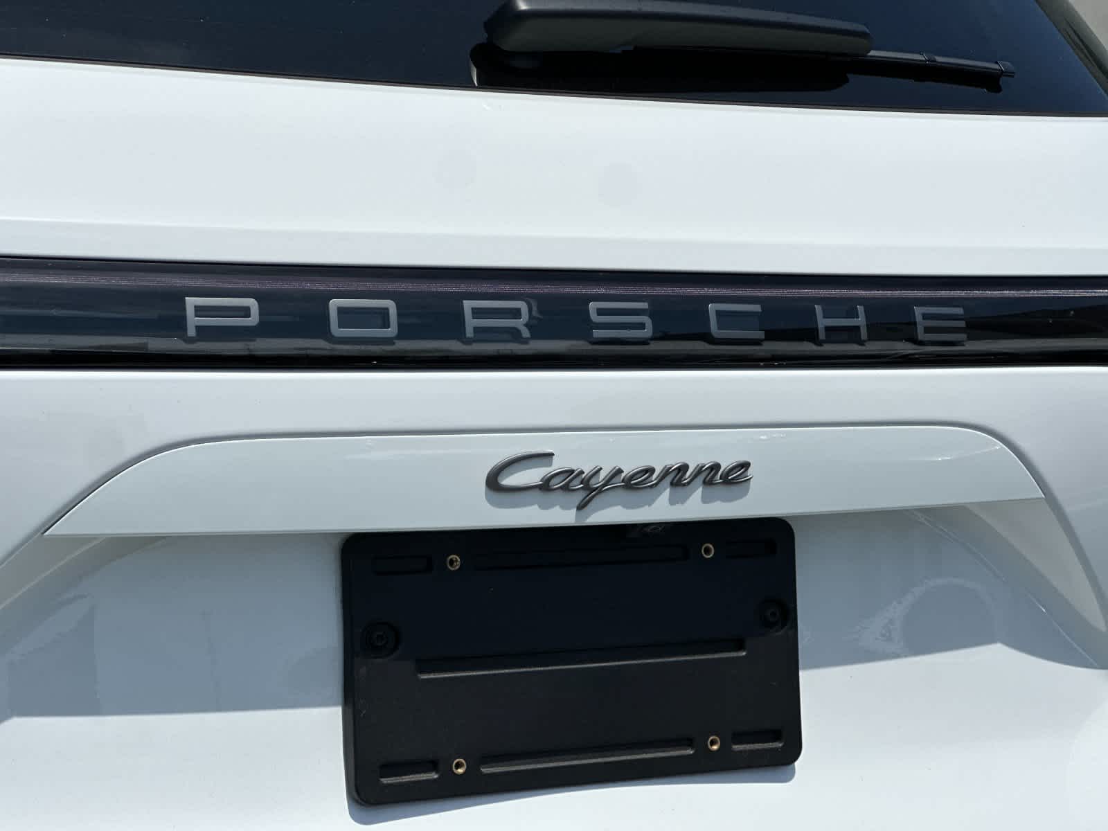 2023 Porsche Cayenne Platinum Edition