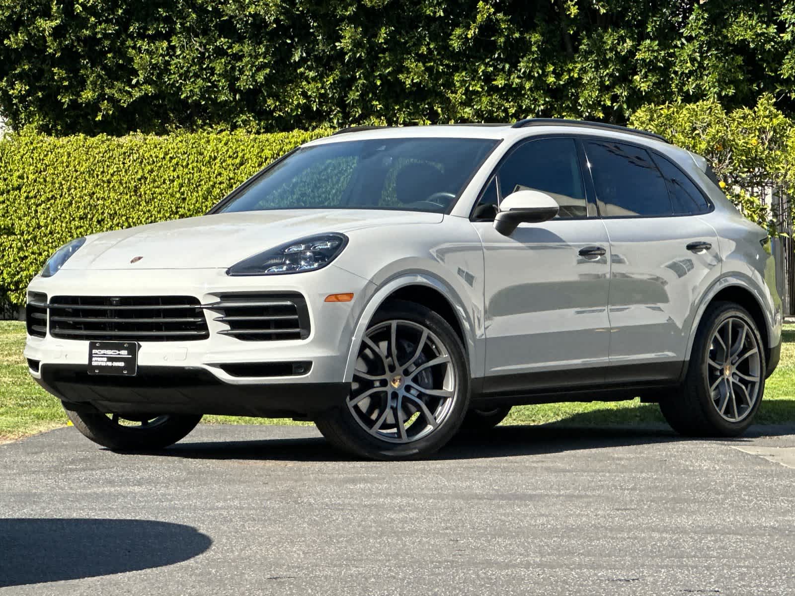 2022 Porsche Cayenne Platinum Edition