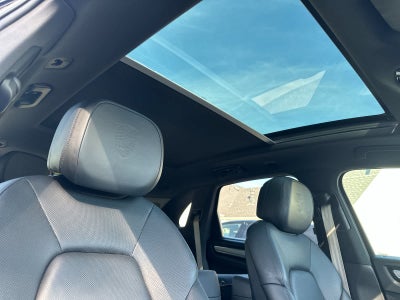 2022 Porsche Cayenne Platinum Edition