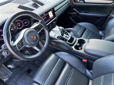 2022 Porsche Cayenne Platinum Edition