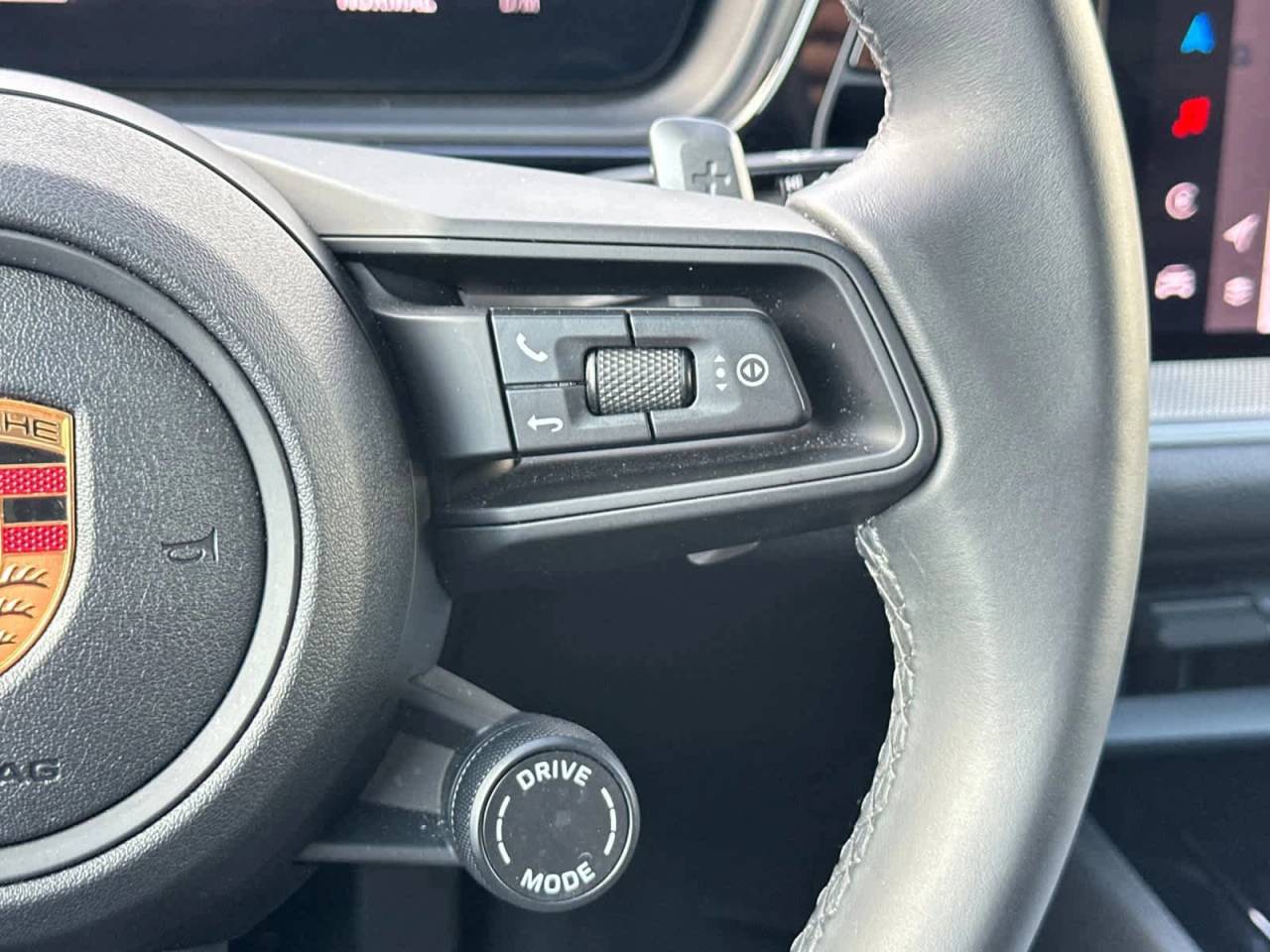 2025 Porsche Cayenne Base